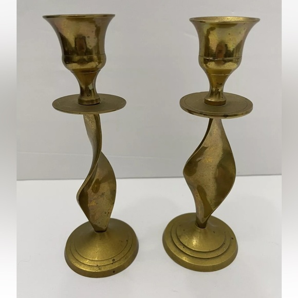 Vintage Twisted Spiral Stem Solid Brass Candlesticks Candle Holder 6.25” H - Picture 3 of 6